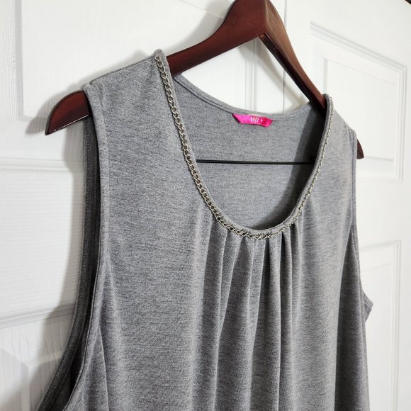 EUC 3x NjP grey tank top with chain detail - Picture 1 of 6